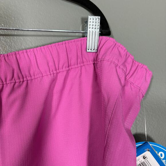 Columbia NWT Pink PFG Omni-Shade Utility Shorts - Size 2X - Women's Plus Size - Picture 2 of 9